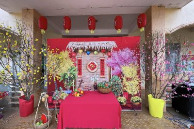 Nhân dịp Tết Nguyên Đán,thực hiện chương trình “Thắp sáng ước mơ” “Xuân chia sẻ-Xuân yêu thương” Liên đội  Tiểu Học Trần Hưng Đạo trao 26 suất quà Tết cho các em học sinh nghèo có hoàn cảnh khó khăn vượt khó trong học tập!