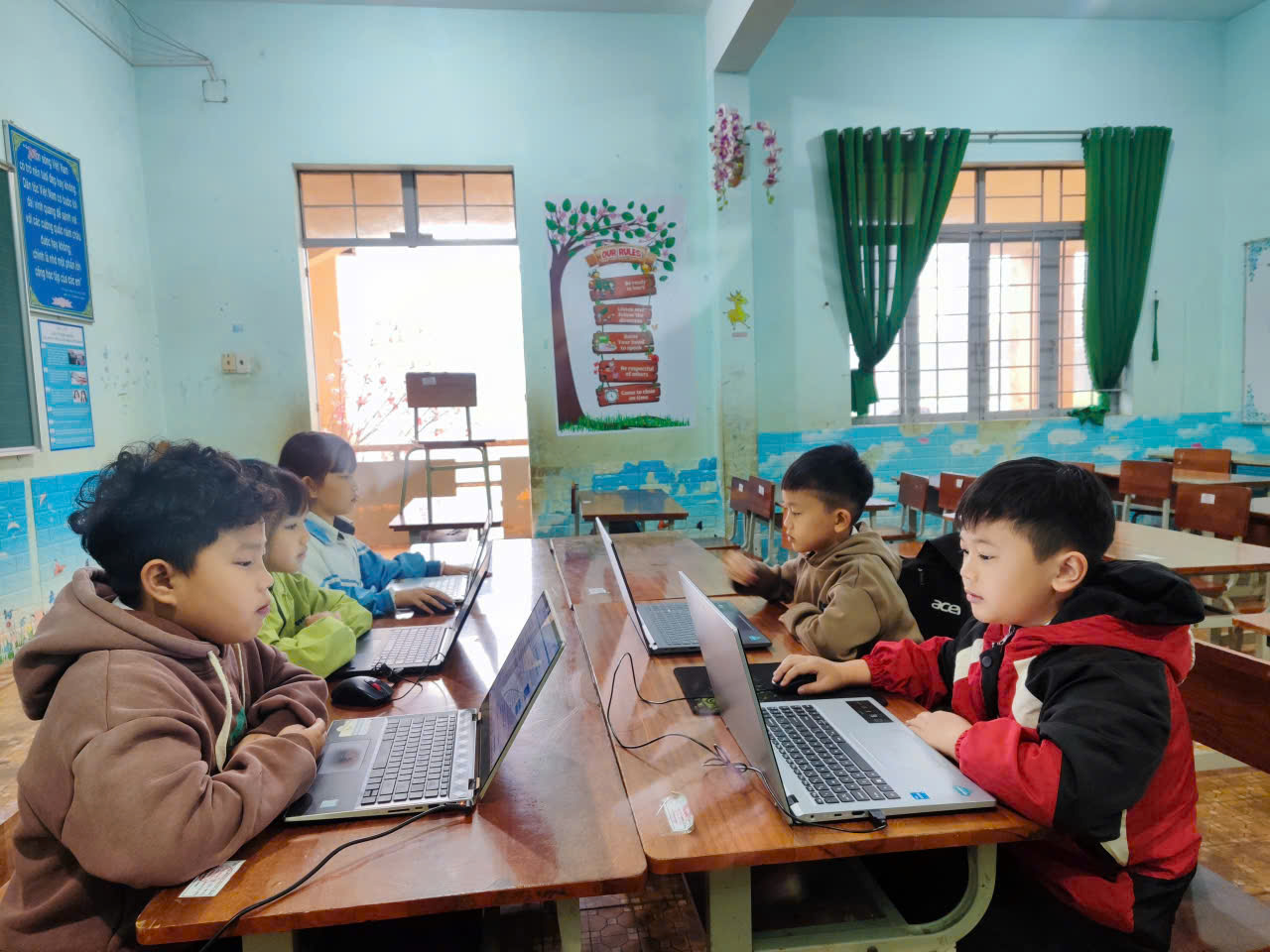 Học sinh trường Tiểu học Trần Hưng Đạo hoàn thành vòng thi IOE cấp tỉnh Học sinh trường Tiểu học Trần Hưng Đạo hoàn thành vòng thi IOE cấp tỉnh